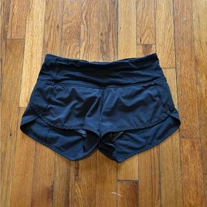 Lululemon Speed up short 2.5 in inseam size 2